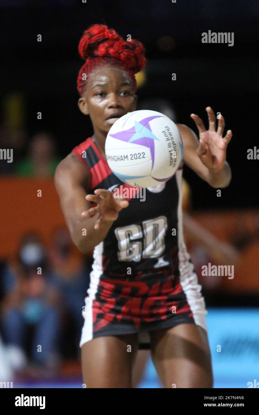 Aniecia BAPTISTE von Trinidad & Tobago im Frauen-Netball zwischen Barbados und Trinidad & Tobago bei den Commonwealth-Spielen 2022 im NEC, Birmingham. Stockfoto