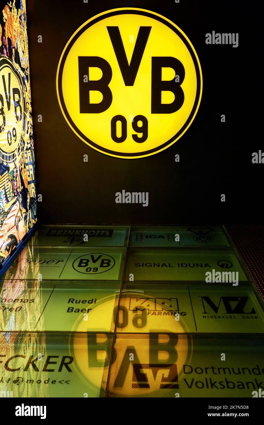 Besuch des Borusseum Museums in der Signal Iduna Arena - dem offiziellen Spielplatz des FC Borussia Dortmund Stockfoto