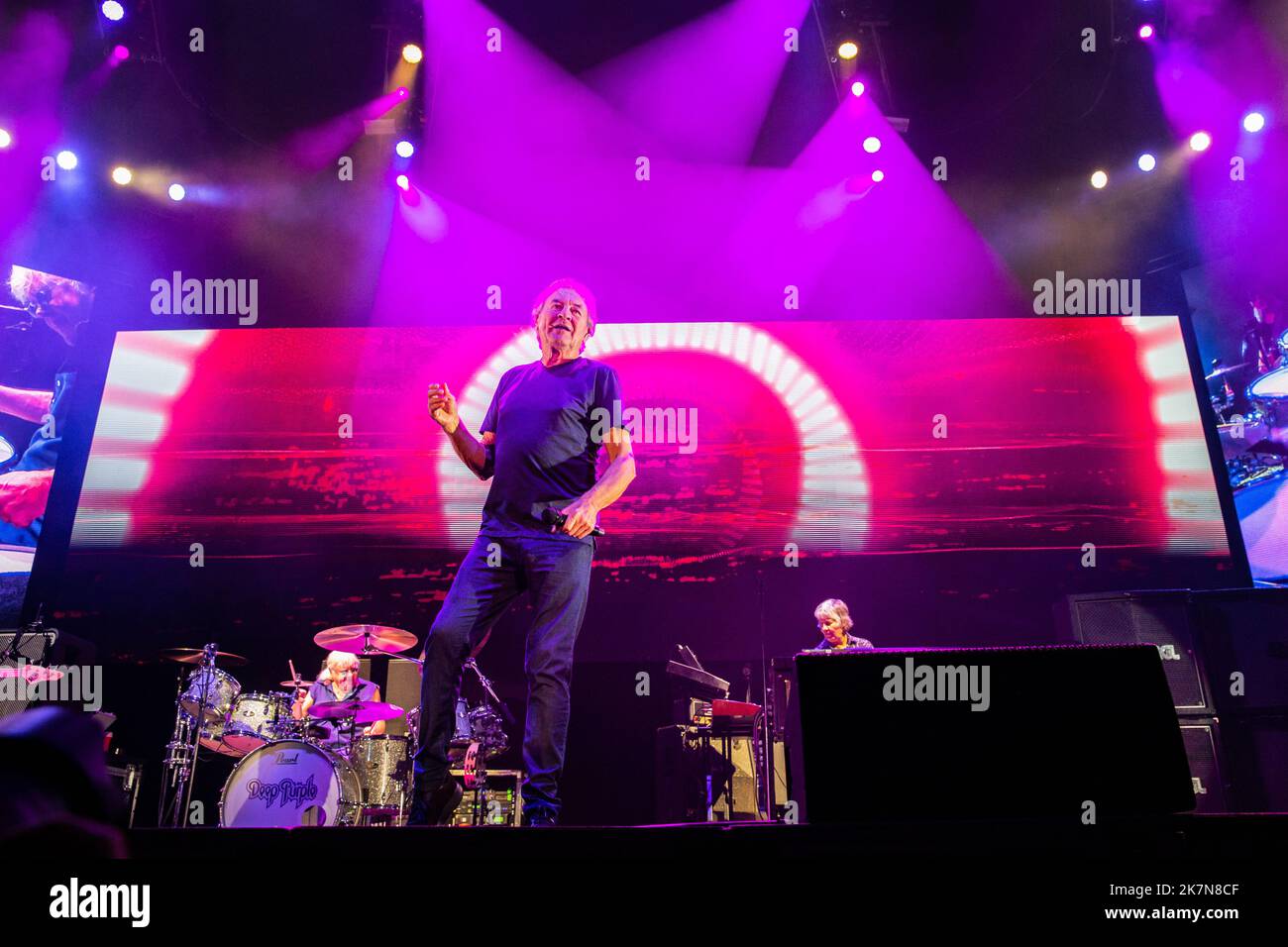 Mailand Italien. 17. Oktober 2022. Die englische Band DEEP PURPLE spielt live auf der Bühne des Mediolanum Forums während „The Whoosh! Tour“ Stockfoto