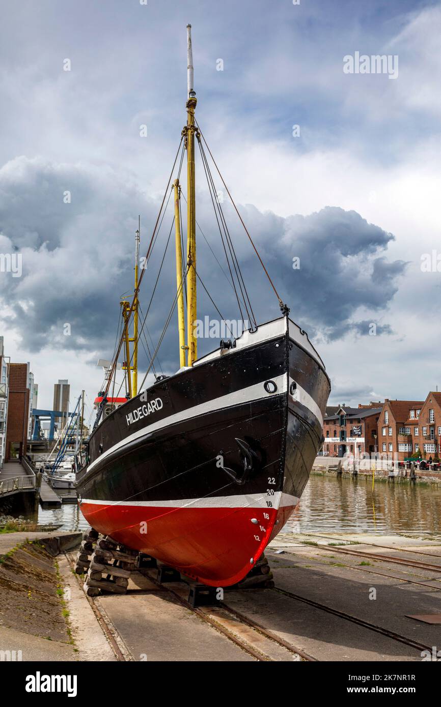 Binnenhafen Husum, Husum-Binnenhafen, Schienen der Hellbahn der ehemaligen Werft Stockfoto