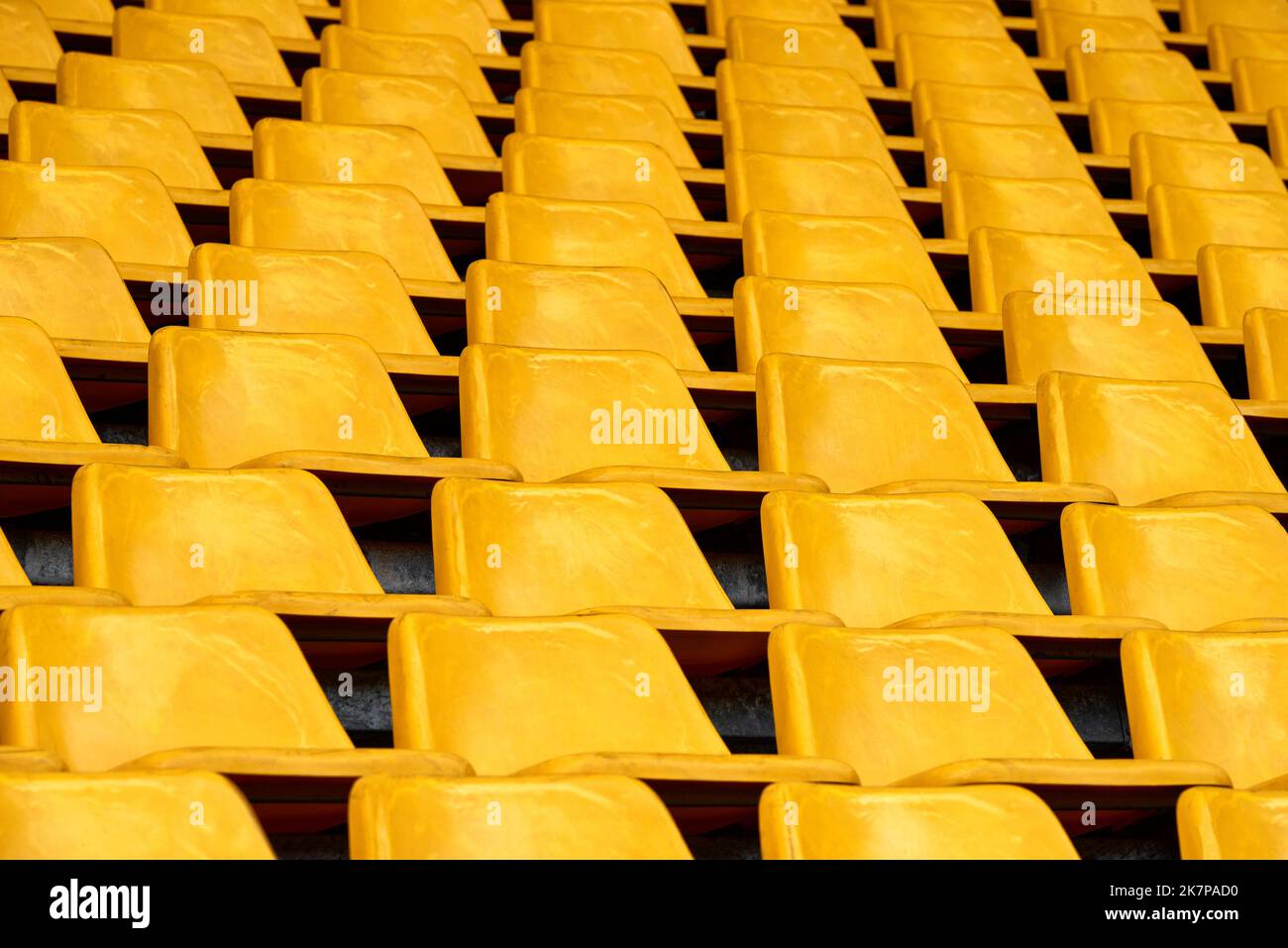 Auf den Tribünen der Signal Iduna Arena - dem offiziellen Spielplatz des FC Borussia Dortmund Stockfoto