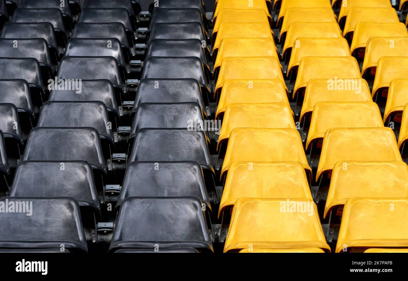 Auf den Tribünen der Signal Iduna Arena - dem offiziellen Spielplatz des FC Borussia Dortmund Stockfoto