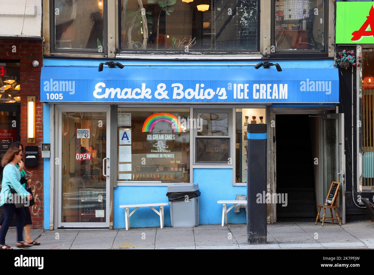 Emack & Bolio's Ice Cream, 1005 2. Ave, New York, NYC Foto von einer Eisdiele in Midtown Manhattan. Stockfoto