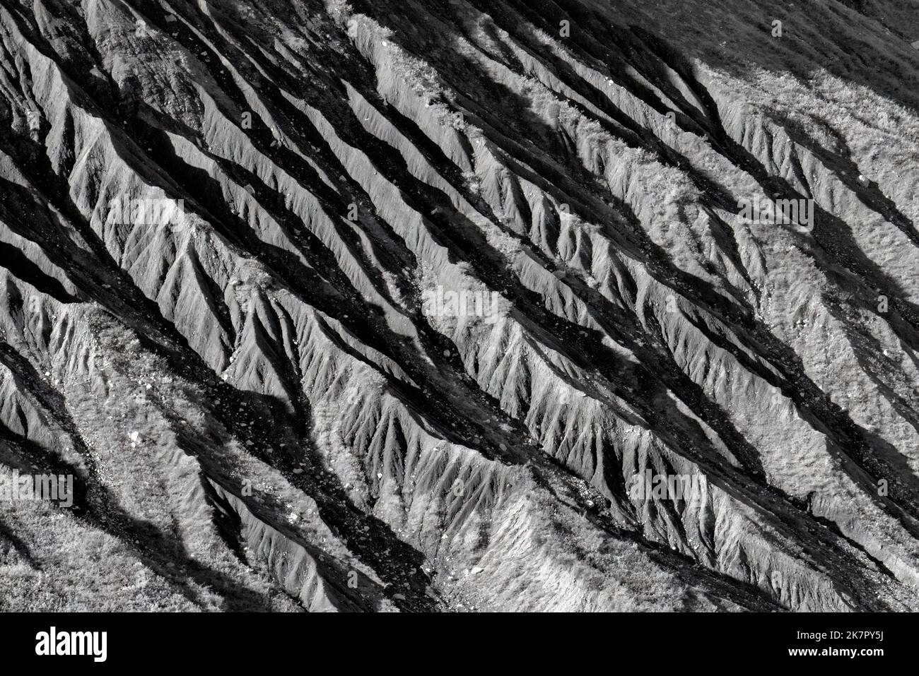 Abstract von Gletschergraten in der Berglandschaft - Glacier Bay National Park and Preserve, in der Nähe von Juneau, Alaska, USA Stockfoto