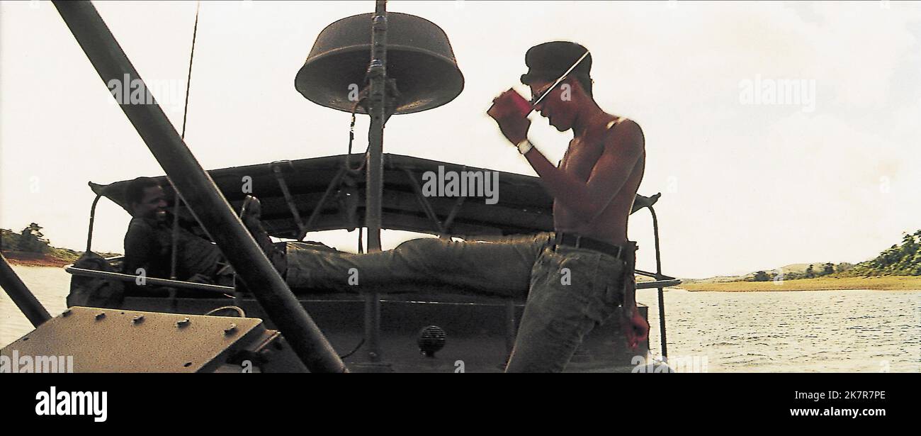 Laurence Fishburne Film Apocalypse Now; Apocalypse Now Redux (USA 1979) Charaktere: Tyrone 'Clean' Miller Regie: Francis Ford Coppola 10. Mai 1979 **WARNUNG** dieses Foto ist nur für redaktionelle Zwecke bestimmt und unterliegt dem Copyright der UNITED ARTISTS und/oder des Fotografen, der von der Film or Production Company zugewiesen wurde. Eine obligatorische Gutschrift für UNITED ARTISTS ist erforderlich. Der Fotograf sollte ebenfalls angerechnet werden, wenn er bekannt ist. Ohne schriftliche Genehmigung der Film Company kann keine kommerzielle Nutzung gewährt werden. Stockfoto