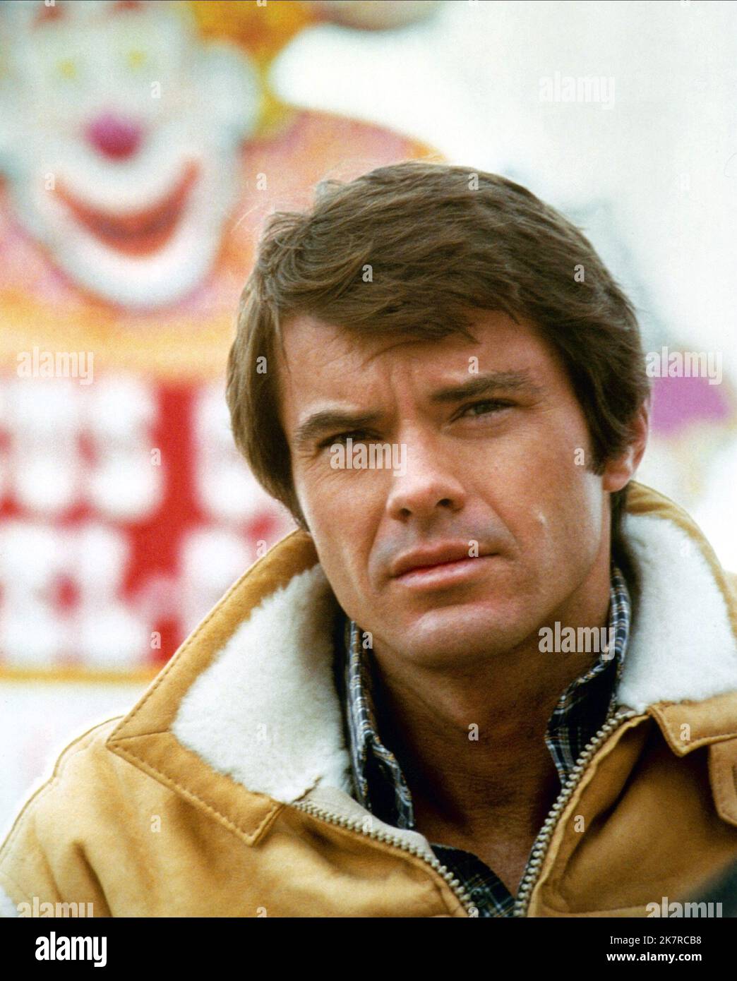 Robert Urich Television: Vega Dollar; Vegas (1978) Charaktere: dan tanna Regie: Michael Mann 20. September 1978 **WARNUNG** Dieses Foto ist nur für redaktionelle Zwecke bestimmt und unterliegt dem Copyright von AARON RECHTSCHREIBARBEITEN und/oder dem von der Film- oder Produktionsfirma beauftragten Fotografen und kann nur von Publikationen im Zusammenhang mit der Bewerbung des oben genannten Films reproduziert werden. Eine obligatorische Gutschrift für DIE SCHREIBWEISE VON AARON IST erforderlich. Der Fotograf sollte auch bei Bekanntwerden des Fotos gutgeschrieben werden. Ohne schriftliche Genehmigung der Film Company kann keine kommerzielle Nutzung gewährt werden. Stockfoto