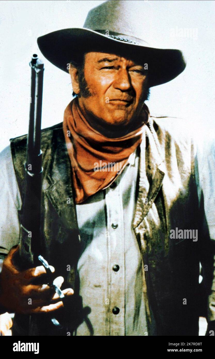 John Wayne Film: Chisum (1970) Charaktere: John Simpson Chisum Regie: Andrew V. McLaglen 24 June 1970 **WARNUNG** Dieses Foto ist nur für redaktionelle Zwecke bestimmt und unterliegt dem Copyright von WARNER BROS und/oder des Fotografen, der von der Film- oder Produktionsfirma beauftragt wurde, und kann nur durch Publikationen im Zusammenhang mit der Bewerbung des oben genannten Films reproduziert werden. Eine obligatorische Gutschrift an WARNER BROS ist erforderlich. Der Fotograf sollte auch bei Bekanntwerden des Fotos gutgeschrieben werden. Ohne schriftliche Genehmigung der Film Company kann keine kommerzielle Nutzung gewährt werden. Stockfoto