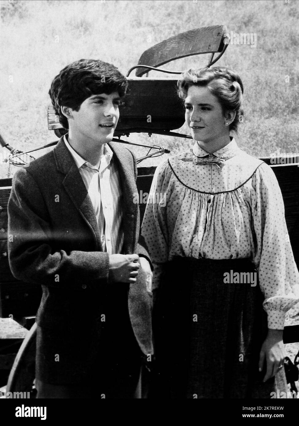 Matthew Laborteaux,Melissa Gilbert Film Little House on the Prairie (TV-Serie) Charaktere: Albert Quinn Ingalls,Laura Ingalls USA 1974-1983, 11. September 1974 **WARNUNG** dieses Foto ist nur für redaktionelle Zwecke bestimmt und unterliegt dem Urheberrecht von NBC und/oder dem Fotografen, der von der Film- oder Produktionsgesellschaft zugewiesen wurde. Es kann nur durch Veröffentlichungen in Verbindung mit der Werbung für den oben genannten Film reproduziert werden. Eine obligatorische Gutschrift an NBC ist erforderlich. Der Fotograf sollte ebenfalls angerechnet werden, wenn er bekannt ist. Ohne schriftliche Genehmigung der Film Company kann keine kommerzielle Nutzung gewährt werden. Stockfoto
