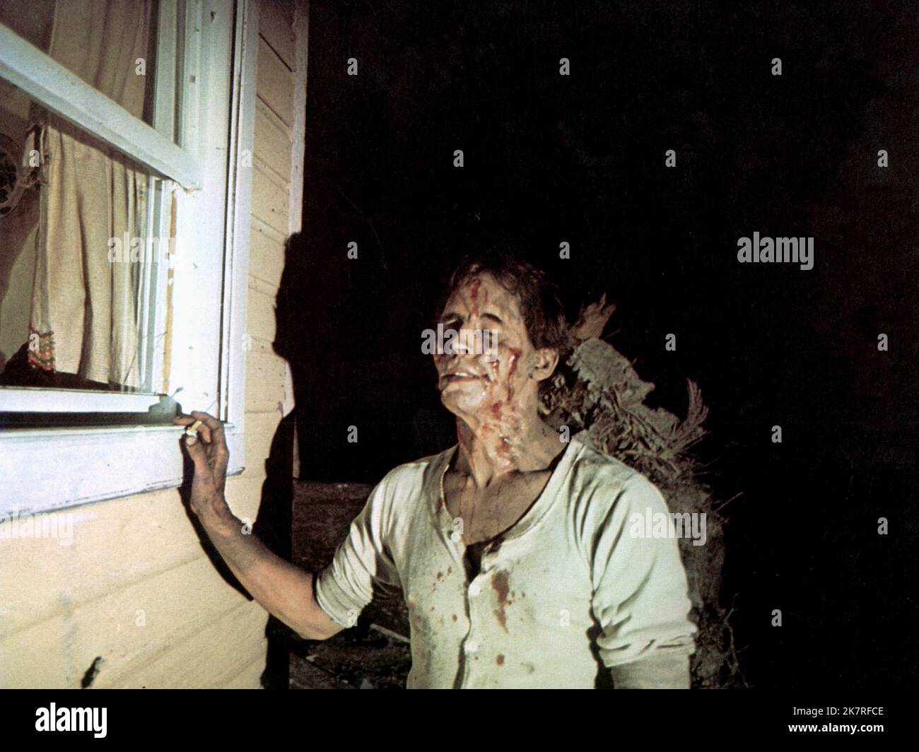 Don Scardino Film Squirm (1972) Charaktere: Mick Regie: Jeff Lieberman 29. Juli 1976 **WARNUNG** dieses Foto ist nur für redaktionelle Zwecke bestimmt und unterliegt dem Copyright von AIP und/oder dem Fotografen, der von der Film- oder Produktionsgesellschaft beauftragt wurde. Es kann nur durch Veröffentlichungen in Verbindung mit der Werbung für den oben genannten Film reproduziert werden. Eine obligatorische Gutschrift für AIP ist erforderlich. Der Fotograf sollte ebenfalls angerechnet werden, wenn er bekannt ist. Ohne schriftliche Genehmigung der Film Company kann keine kommerzielle Nutzung gewährt werden. Stockfoto