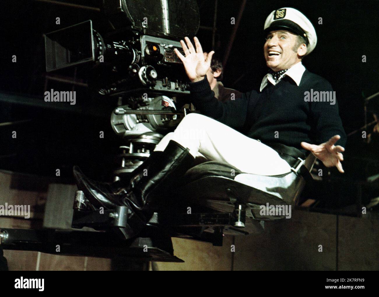 Mel Brookes Film Stummfilm (1976) Regie: Mel Brookes 16. Juni 1976 **WARNUNG** dieses Foto ist nur für redaktionelle Zwecke bestimmt und unterliegt dem Copyright von 20TH CENTURY FOX und/oder dem Fotografen, der von der Film- oder Produktionsgesellschaft beauftragt wurde. Es kann nur durch Veröffentlichungen in Verbindung mit der Werbung für den obigen Film reproduziert werden. Eine obligatorische Gutschrift für 20TH CENTURY FOX ist erforderlich. Der Fotograf sollte ebenfalls angerechnet werden, wenn er bekannt ist. Ohne schriftliche Genehmigung der Film Company kann keine kommerzielle Nutzung gewährt werden. Stockfoto