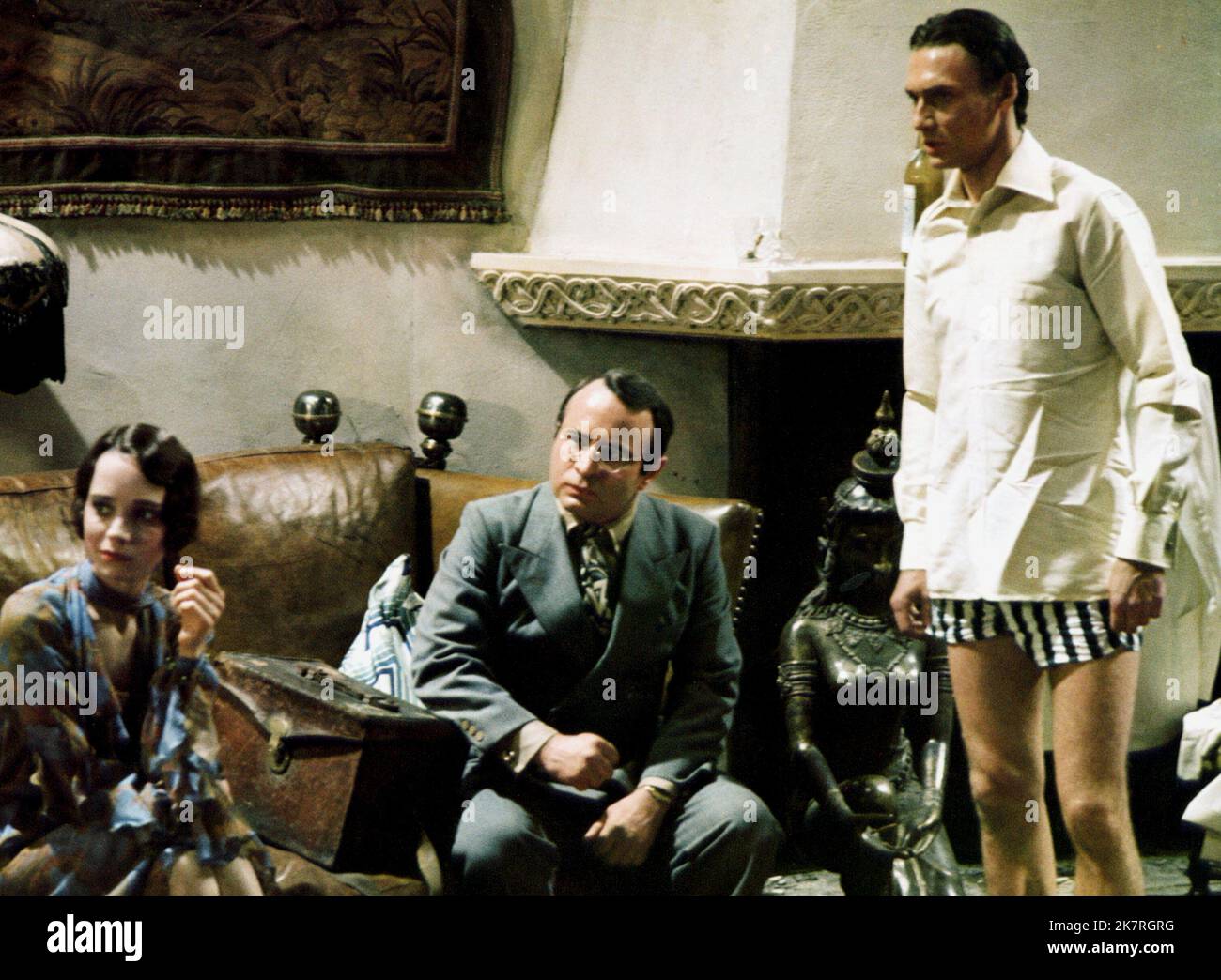 Jessica Harper & Bob Hoskins Film Inserts (1970) Charaktere: Cathy Cake & Big Mac Regie: John Byrum 19. Februar 1974 **WARNUNG** dieses Foto ist nur für redaktionelle Zwecke bestimmt und unterliegt dem Copyright von UNITED ART UND/oder dem Fotografen, der von der Film or Production Company zugewiesen wurde. Es kann nur durch Veröffentlichungen in Verbindung mit der Werbung für den oben genannten Film reproduziert werden. Eine obligatorische Gutschrift für UNITED ART ist erforderlich. Der Fotograf sollte ebenfalls angerechnet werden, wenn er bekannt ist. Ohne schriftliche Genehmigung der Film Company kann keine kommerzielle Nutzung gewährt werden. Stockfoto