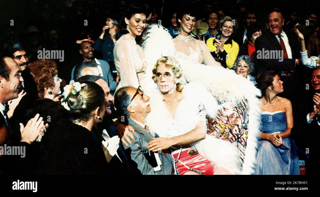 Harold Gould & Henry Winkler Film The One and Only (1978) Charaktere: Hector Moses & Andy Schmidt Regie: Carl reiner 03. Februar 1978 **WARNUNG** dieses Foto ist nur für redaktionelle Zwecke bestimmt und unterliegt dem Urheberrecht von PARAMOUNT und/oder dem Fotografen, der von der Film or Production Company zugewiesen wurde und kann nur durch Veröffentlichungen in Verbindung mit der Werbung für den obigen Film reproduziert werden. Es ist eine obligatorische Gutschrift bis ÜBERGEORDNETEN BETRAG erforderlich. Der Fotograf sollte ebenfalls angerechnet werden, wenn er bekannt ist. Ohne schriftliche Genehmigung der Film Company kann keine kommerzielle Nutzung gewährt werden. Stockfoto