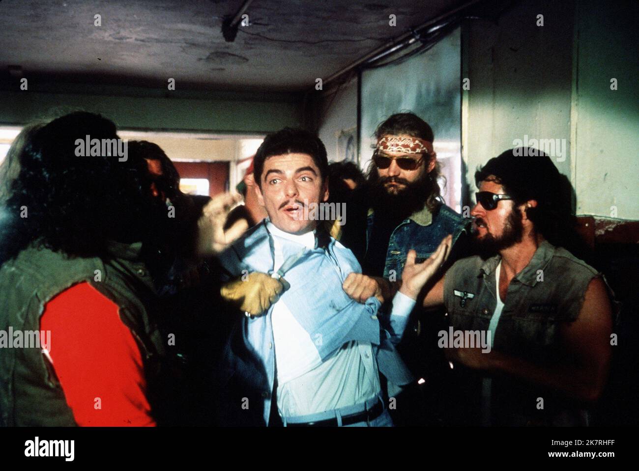 Richard Benjamin Film: Schnitzeljagd (1979) Charaktere: Stuart Selsome Regie: Michael Schultz 21 December 1979 **WARNUNG** Dieses Foto ist nur für redaktionelle Verwendung bestimmt und unterliegt dem Copyright von 20 CENTURY FOX und/oder des Fotografen, der von der Film- oder Produktionsfirma beauftragt wurde, und kann nur durch Publikationen im Zusammenhang mit der Bewerbung des oben genannten Films reproduziert werden. Eine obligatorische Gutschrift an 20 CENTURY FOX ist erforderlich. Der Fotograf sollte auch bei Bekanntwerden des Fotos gutgeschrieben werden. Ohne schriftliche Genehmigung der Film Company kann keine kommerzielle Nutzung gewährt werden. Stockfoto