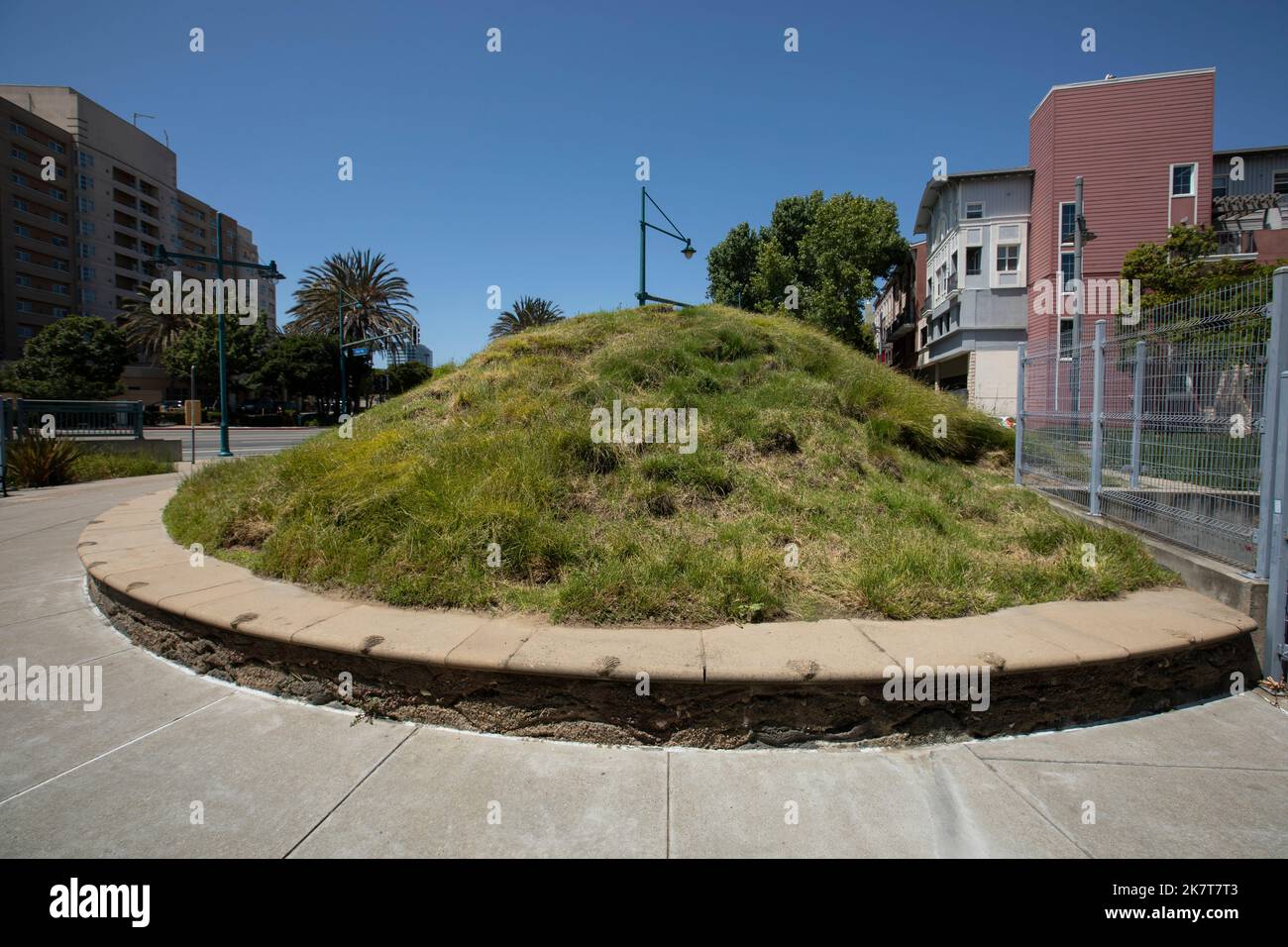 Tagesansicht des indigenen shellmounds von Emeryville, Kalifornien, USA. Stockfoto