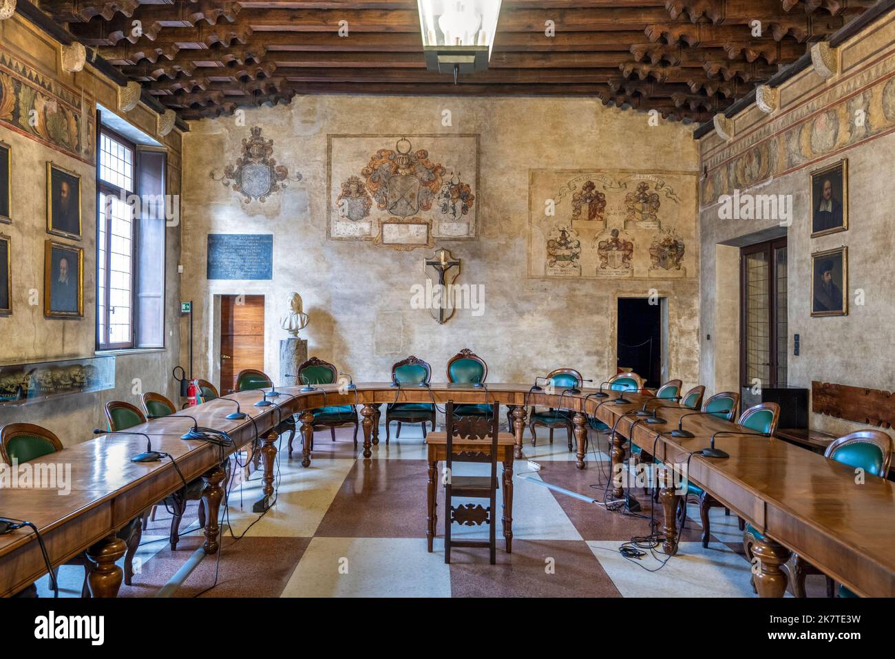 Abschlusshalle (Sala Lauree) im Palazzo del Bo, dem historischen Sitz der Universität Padua seit 1493, Padua, Venetien, Italien Stockfoto