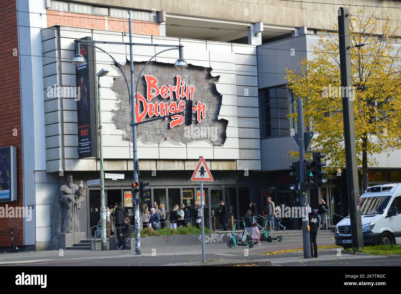 Berlin, Deutschland - 16. Oktober 2022 - Berlin Dungeon Touristenattraktion in der Spandauer Straße in Mitte. (Markku Rainer Peltonen) Stockfoto