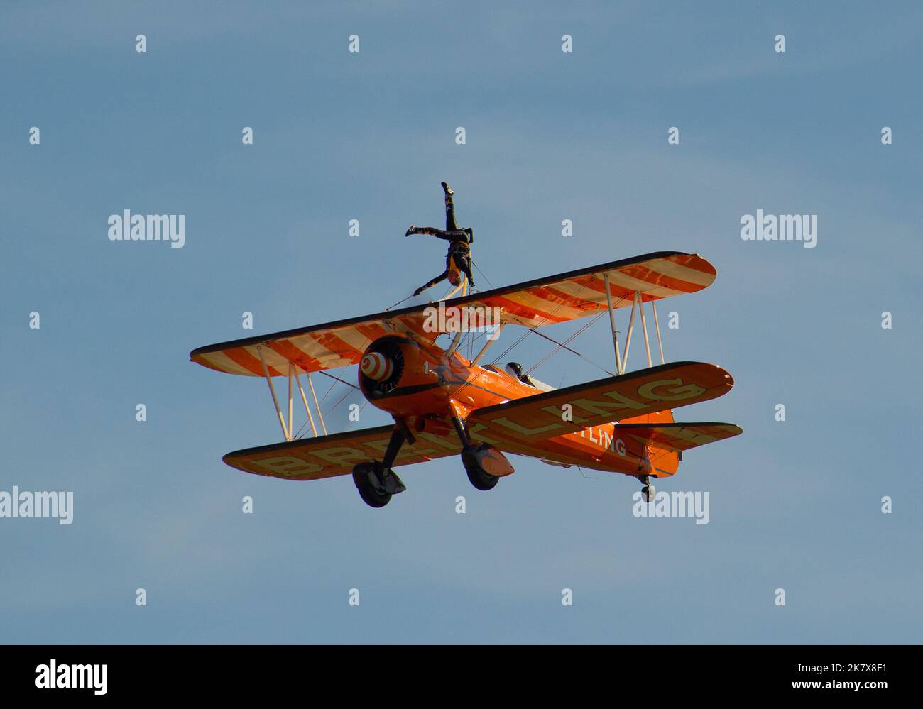 Das Breitling Aerobatic Formation Wingwalking Team 2013. Stockfoto