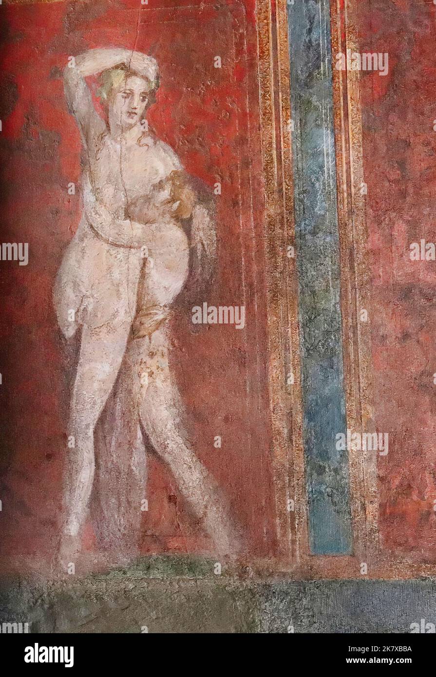 Das schöne Fresko, das sich im Triclinium der Villa der Geheimnisse in Pompeji befindet, stellt eine dionysische Szene dar Stockfoto