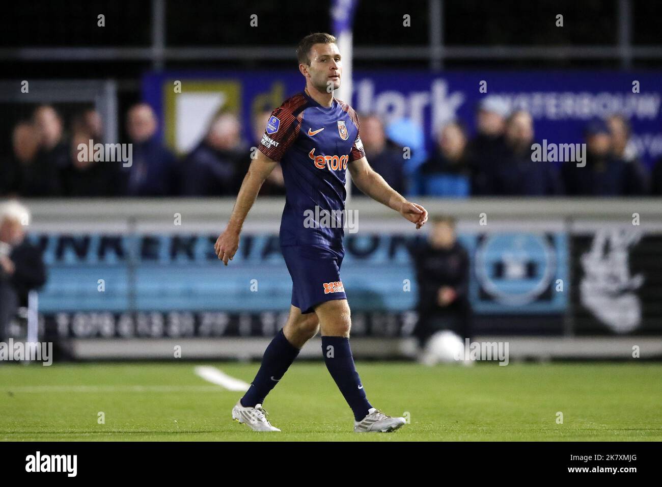 Werkendam - Sondre Trontstad von Vitesse während des Toto KNVB Cup Spiels zwischen Kozak Boys und Vitesse im Sportpark de Zwaaier am 19. Oktober 2022 in Werkendam, Niederlande. ANP | Niederländische Höhe | BART STOUTJEDIJK Stockfoto