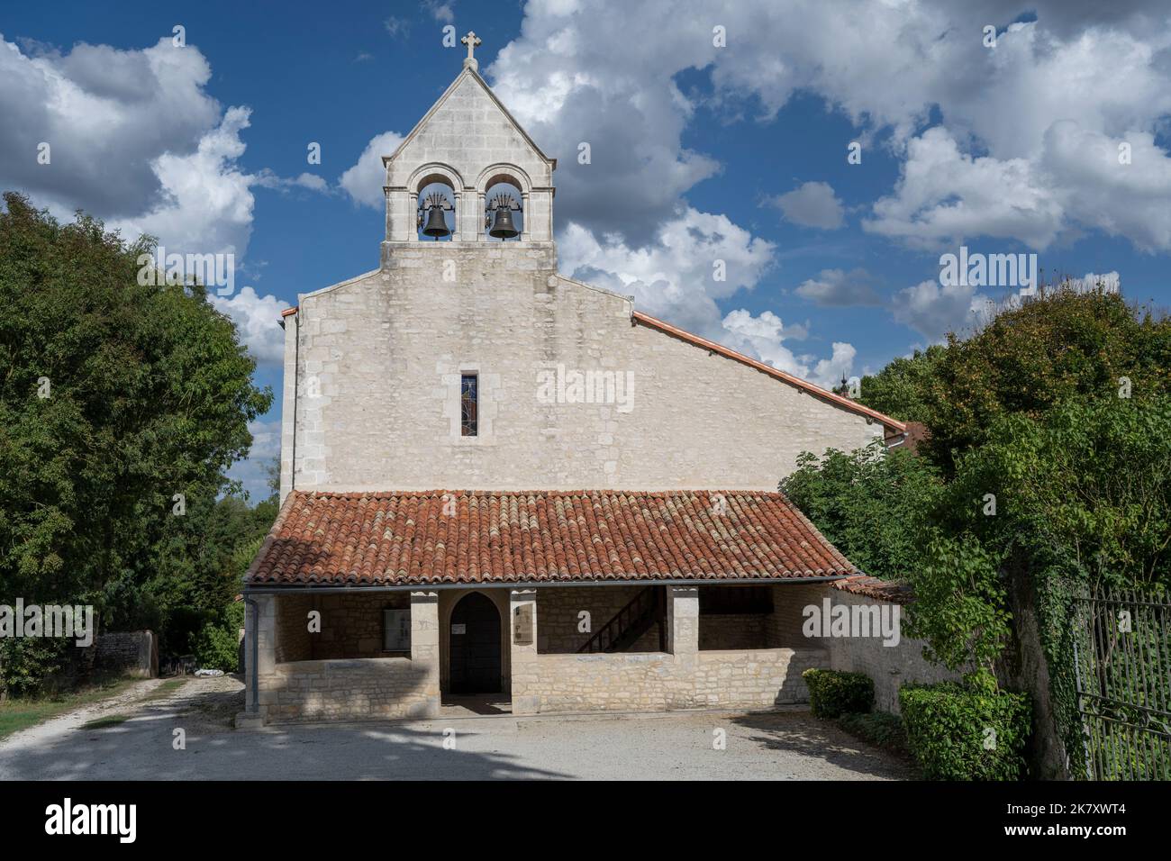 St. Antonius Kirche in Chenon, Charente, Nouvelle-Aquitaine, Frankreich Stockfoto