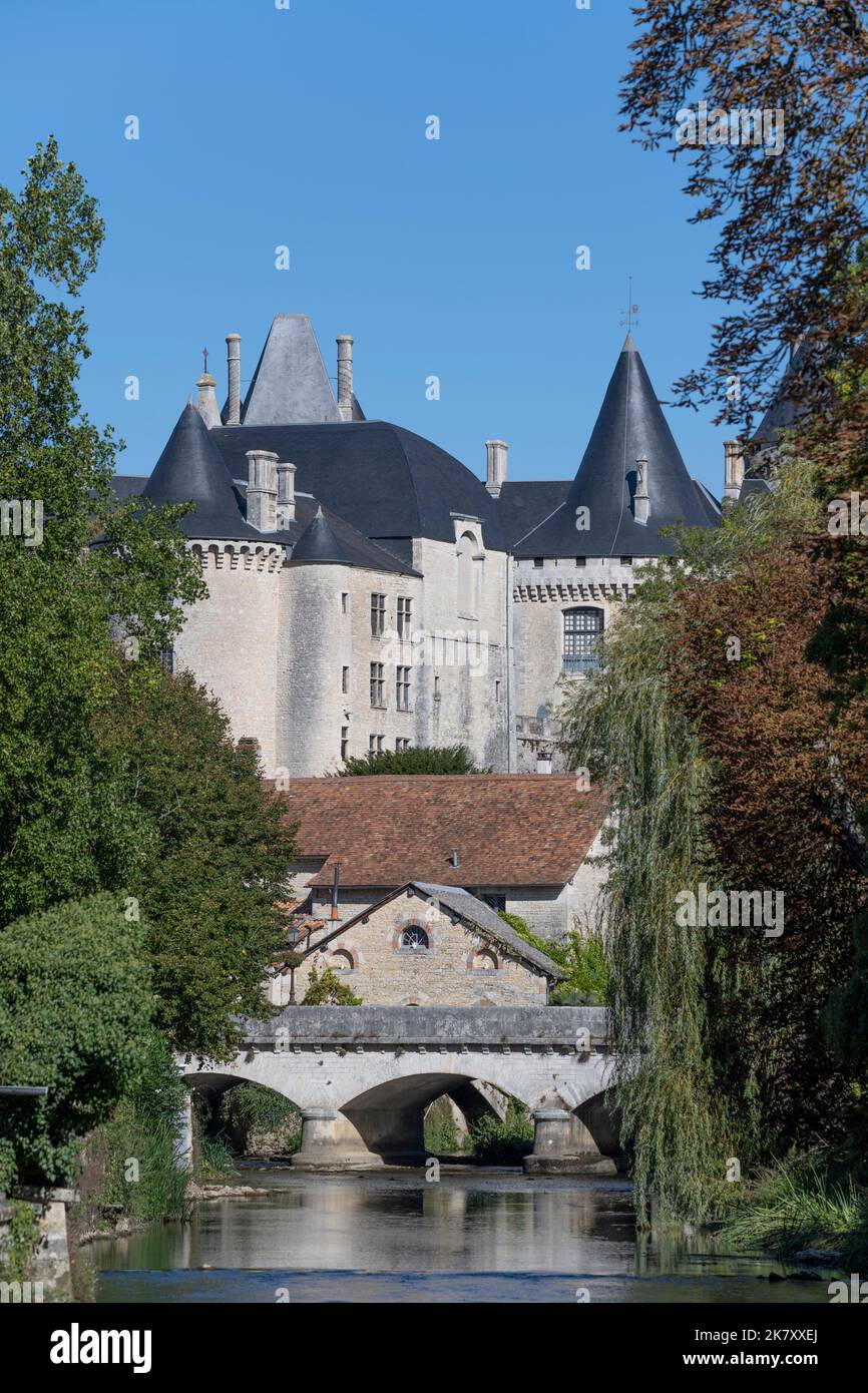 Château de Verteuil in Verteuil-sur-Charente, Charente, Nouvelle-Aquitaine, Frankreich Stockfoto
