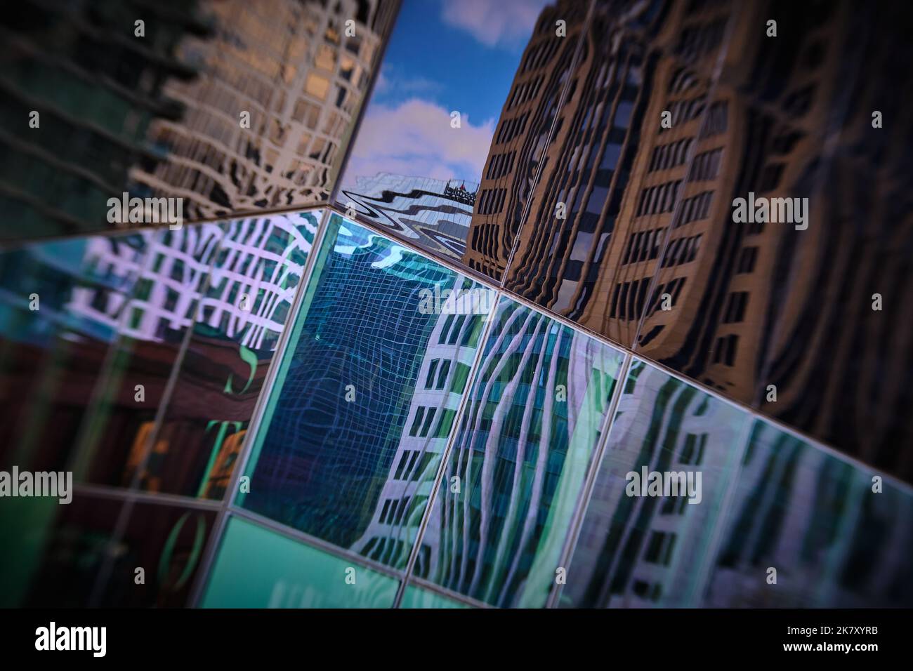 Nahaufnahme eines architektonischen Elements, wodurch ein abstraktes Bild entsteht, das als Hintergrund verwendet werden kann Stockfoto