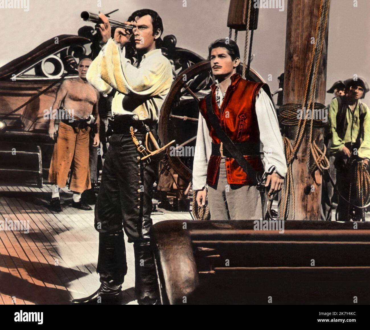 Szene mit Ken Scott Film: Pirates of Tortuga (1961) Charaktere: MIT Bart Regie: Robert D. Webb 01 October 1961 **WARNUNG** Dieses Foto ist nur für redaktionelle Zwecke bestimmt und unterliegt dem Copyright von 20 CENTURY FOX und/oder des Fotografen, der von der Film- oder Produktionsfirma beauftragt wurde und darf nur durch Publikationen im Zusammenhang mit der Bewerbung des oben genannten Films reproduziert werden. Eine obligatorische Gutschrift an 20 CENTURY FOX ist erforderlich. Der Fotograf sollte auch bei Bekanntwerden des Fotos gutgeschrieben werden. Ohne schriftliche Genehmigung der Film Company kann keine kommerzielle Nutzung gewährt werden. Stockfoto