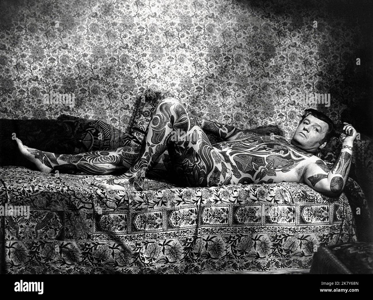 Rod Steiger Film The Illustrated man (1969) Charaktere: Carl Regie: Jack Smay 26. März 1969 **WARNUNG** dieses Foto ist nur für redaktionelle Zwecke bestimmt und unterliegt dem Urheberrecht von SKM und/oder dem Fotografen, der von der Film- oder Produktionsgesellschaft beauftragt wurde. Eine obligatorische Gutschrift an SKM ist erforderlich. Der Fotograf sollte ebenfalls angerechnet werden, wenn er bekannt ist. Ohne schriftliche Genehmigung der Film Company kann keine kommerzielle Nutzung gewährt werden. Stockfoto