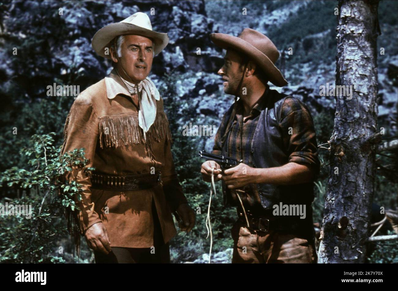 Kop lezbiyenlar bir erkak bilan jinsiy aloqada bolishadi