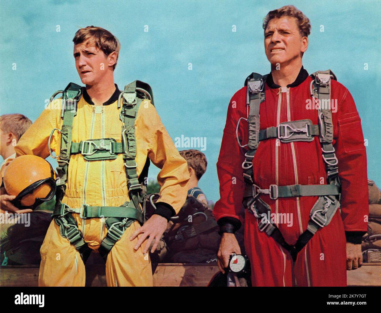 Scott Wilson & Burt Lancaster Film The Gypsy Moths (1961) Charaktere: Malcolm Webson & Mike Rettig Regie: John Frankenheimer 28. August 1969 **WARNUNG** dieses Foto ist nur für redaktionelle Zwecke bestimmt und unterliegt dem Urheberrecht von MGM und/oder dem Fotografen, der von der Film or Production Company zugewiesen wurde. Eine obligatorische Gutschrift an MGM ist erforderlich. Der Fotograf sollte ebenfalls angerechnet werden, wenn er bekannt ist. Ohne schriftliche Genehmigung der Film Company kann keine kommerzielle Nutzung gewährt werden. Stockfoto