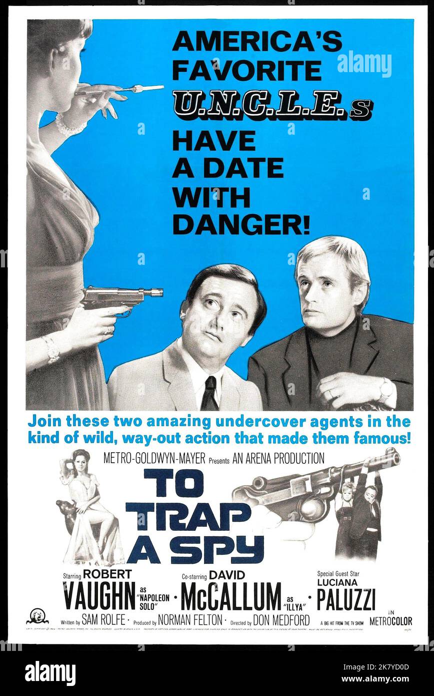 Robert Vaughn & David McCallum Poster Film: To Trap A Spy; man from U.N.C.L.E. (USA 1964) Charaktere: Napoleon Solo, Illya Kuryakin / Onkel, 'O.N.K.E.L', 'U.N.C.L.E.' Regie: Don Medford 18 February 1964 **WARNUNG** Dieses Foto ist nur für den redaktionellen Gebrauch bestimmt und unterliegt dem Copyright von MGM und/oder dem Fotografen, der von der Film- oder Produktionsfirma beauftragt wurde, und kann nur durch Publikationen im Zusammenhang mit der Bewerbung des oben genannten Films reproduziert werden. Eine obligatorische Gutschrift an MGM ist erforderlich. Der Fotograf sollte auch bei Bekanntwerden des Fotos gutgeschrieben werden. Ohne schriftliche Genehmigung kann keine kommerzielle Nutzung gewährt werden Stockfoto