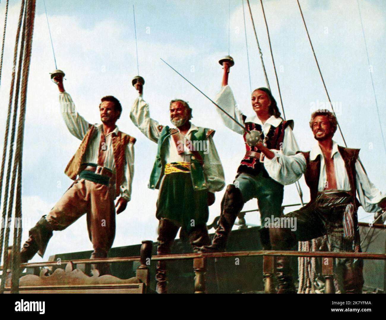 Massimo Serato, Livio Lorenzon & Gianna Maria Canale Film: Königin der Piraten (1969) Charaktere: Cesare Graf von Santa Croce,Piratenchef & Sandra Regie: Mario Costa 06 January 1961 **WARNUNG** Dieses Foto ist nur für redaktionelle Verwendung bestimmt und unterliegt dem Copyright von COLUMBIA PICTURES und/oder des Fotografen, der von der Film- oder Produktionsfirma beauftragt wurde und darf nur von Publikationen im Zusammenhang mit der Bewerbung des oben genannten Films reproduziert werden. Eine obligatorische Gutschrift für COLUMBIA PICTURES ist erforderlich. Der Fotograf sollte auch bei Bekanntwerden des Fotos gutgeschrieben werden. Ohne schriftliche Genehmigung kann keine kommerzielle Nutzung gewährt werden Stockfoto