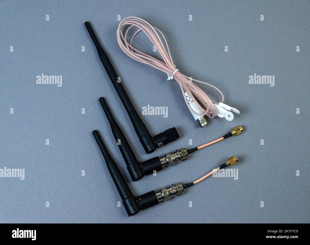 Antennen von Mobilfunksystemen mit WLAN-Hotspot für Router Stockfoto Antennen von Mobilfunksystemen mit WLAN-Hotspot für Router Stockfoto
