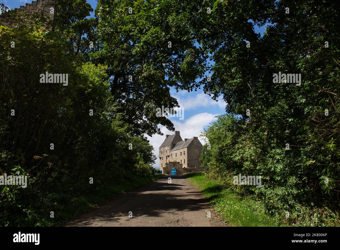 Scottish Castle Midhope in Edinburgh. Lokalisierung der Fernsehserie Outlander Stockfoto