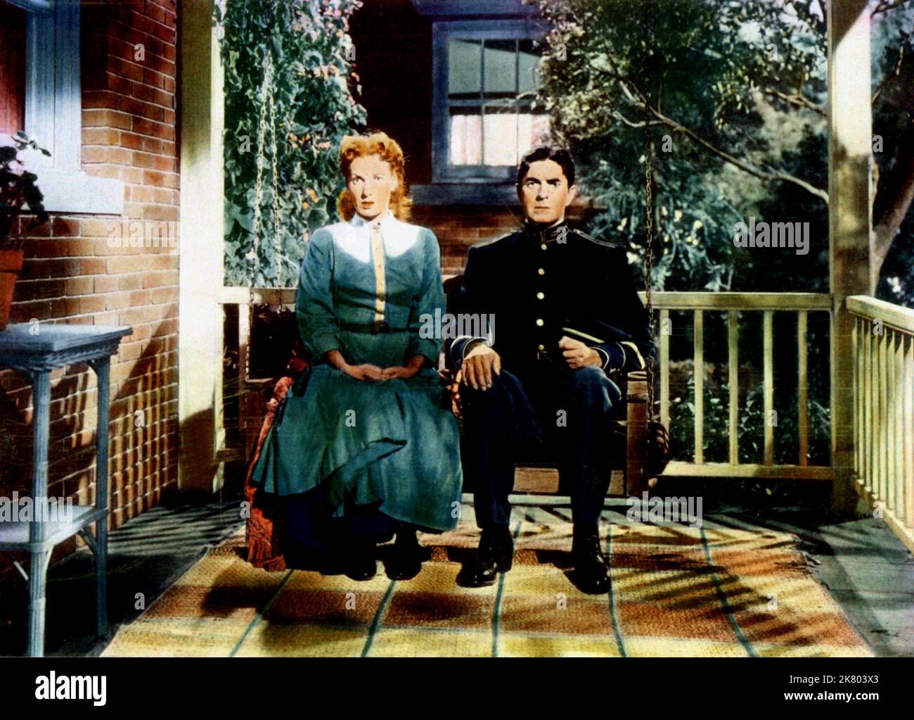 Maureen O'Hara & Tyrone Power Film The Long Gray Line (USA 1955) Charaktere: & Martin 'Marty' Maher Regie: John Ford 04. Januar 1955 **WARNUNG** dieses Foto ist nur für redaktionelle Zwecke bestimmt und unterliegt dem Copyright von COLUMBIA PICTURES und/oder dem Fotografen, der von der Film or Production Company zugewiesen wurde. Es kann nur durch Veröffentlichungen in Verbindung mit der Werbung für den oben genannten Film reproduziert werden. Eine obligatorische Gutschrift für COLUMBIA PICTURES ist erforderlich. Der Fotograf sollte ebenfalls angerechnet werden, wenn er bekannt ist. Ohne schriftliche Genehmigung der Film Company kann keine kommerzielle Nutzung gewährt werden. Stockfoto