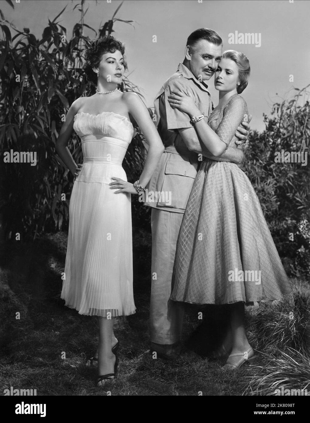 AVA Gardner, Grace Kelly & Clark Gable Film: Mogambo (USA 1943) Charaktere: Honey Bear Kelly & Victor Marswell Regie: John Ford 23 September 1953 **WARNUNG** Dieses Foto ist nur für redaktionelle Zwecke bestimmt und unterliegt dem Copyright von MGM und/oder dem von der Film- oder Produktionsfirma beauftragten Fotografen und kann nur durch Publikationen im Zusammenhang mit der Bewerbung des oben genannten Films reproduziert werden. Eine obligatorische Gutschrift an MGM ist erforderlich. Der Fotograf sollte auch bei Bekanntwerden des Fotos gutgeschrieben werden. Ohne schriftliche Genehmigung der Film Company kann keine kommerzielle Nutzung gewährt werden. Stockfoto