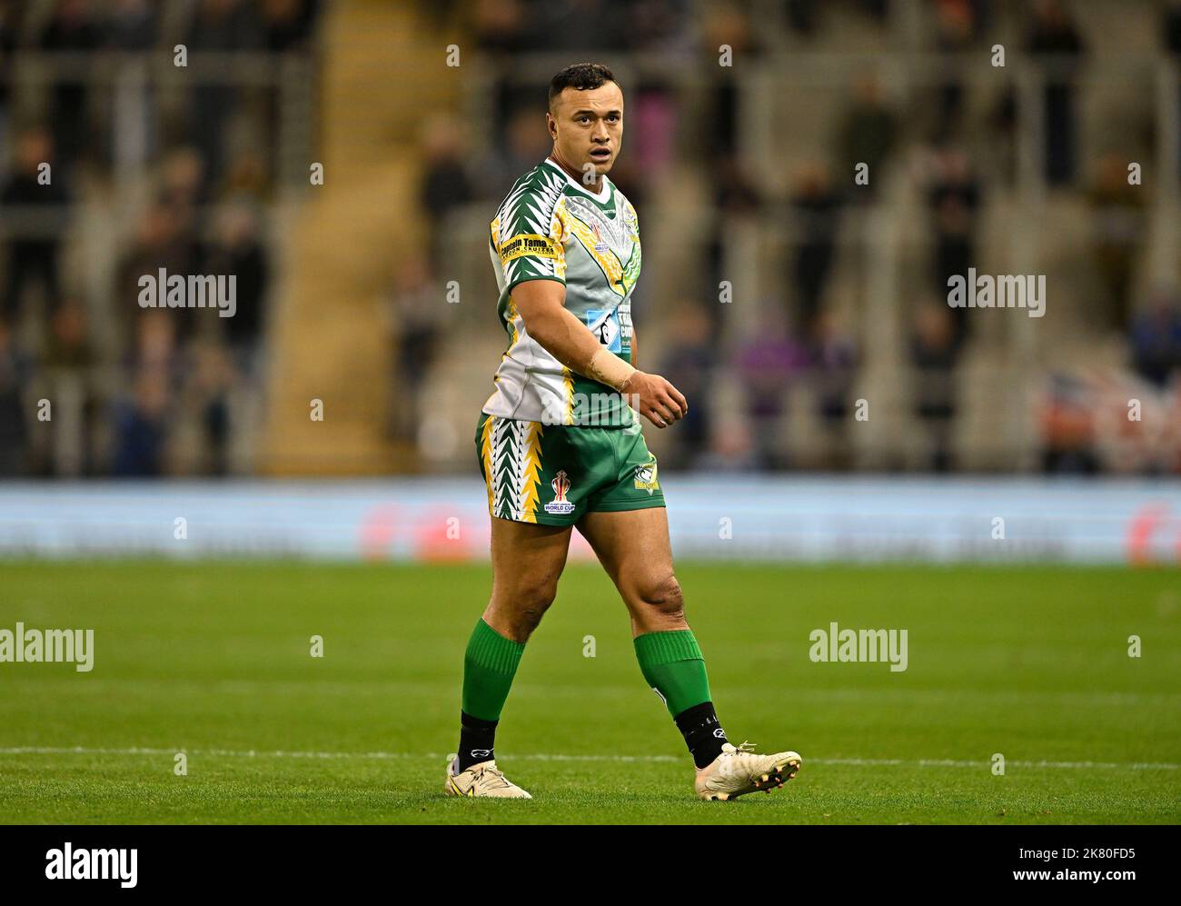 Leigh, Großbritannien. 19. Oktober 2022. Rugby League World Cup 2021. Wales V Cook Islands. Leigh Sports Village. Leigh. Paul Ulberg (Cook Islands) während des WM-Spiels der Rugby League der Wales V Cook Islands. Round 1, Gruppe D. Credit: Sport in Pictures/Alamy Live News Stockfoto