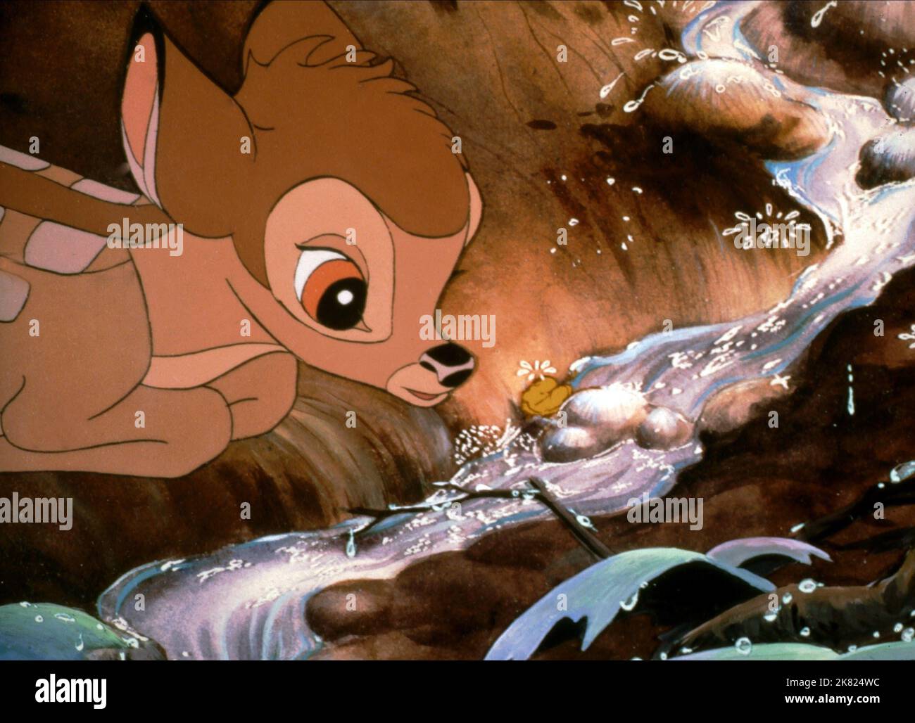 Bambi Film Bambi (USA 1942) Regie: David Hand 08 August 1942 **WARNUNG** dieses Foto ist nur für redaktionelle Zwecke bestimmt und unterliegt dem Urheberrecht von DISNEY und/oder dem Fotografen, der von der Film- oder Produktionsgesellschaft beauftragt wurde. Es kann nur durch Veröffentlichungen in Verbindung mit der Werbung für den oben genannten Film reproduziert werden. Eine obligatorische Gutschrift für DISNEY ist erforderlich. Der Fotograf sollte ebenfalls angerechnet werden, wenn er bekannt ist. Ohne schriftliche Genehmigung der Film Company kann keine kommerzielle Nutzung gewährt werden. Stockfoto