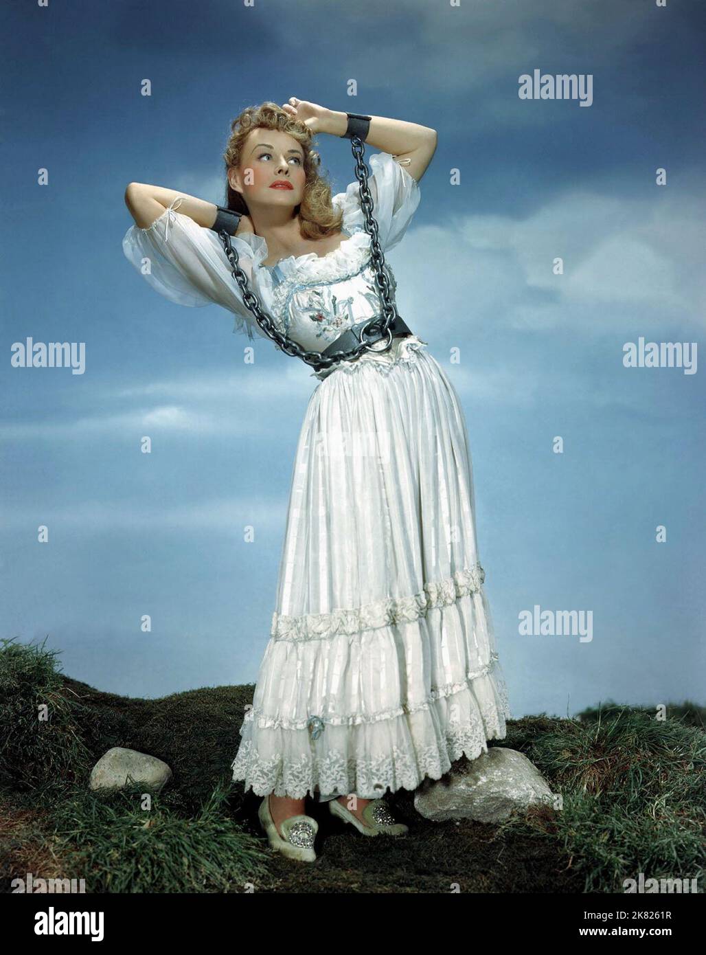 Paulette Goddard Film Uneroberte (1940) Charaktere: Abigail 'Abby' Martha Hale Regie: Cecil B. DeMille 24. September 1947 **WARNUNG** dieses Foto ist nur für redaktionelle Zwecke bestimmt und unterliegt dem Urheberrecht der Film Company und/oder des Fotografen, der von der Film- oder Produktionsgesellschaft zugewiesen wurde. Es kann nur durch Veröffentlichungen in Verbindung mit der Werbung für den obigen Film reproduziert werden. Es ist eine obligatorische Gutschrift an die Filmgesellschaft erforderlich. Der Fotograf sollte ebenfalls angerechnet werden, wenn er bekannt ist. Ohne schriftliche Genehmigung der Film Company kann keine kommerzielle Nutzung gewährt werden. Stockfoto