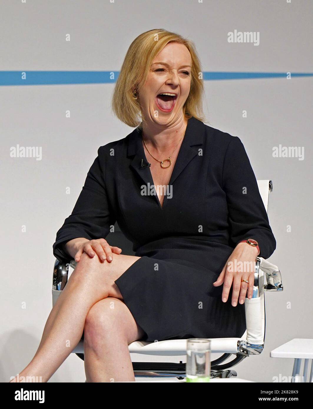 Aktenfoto vom 09/08/22 von Liz Truss während einer Hustings-Veranstaltung in Darlington, County Durham. Liz Truss hat angekündigt, dass sie als Premierministerin zurücktreten wird. Ausgabedatum: Donnerstag, 20. Oktober 2022. Stockfoto