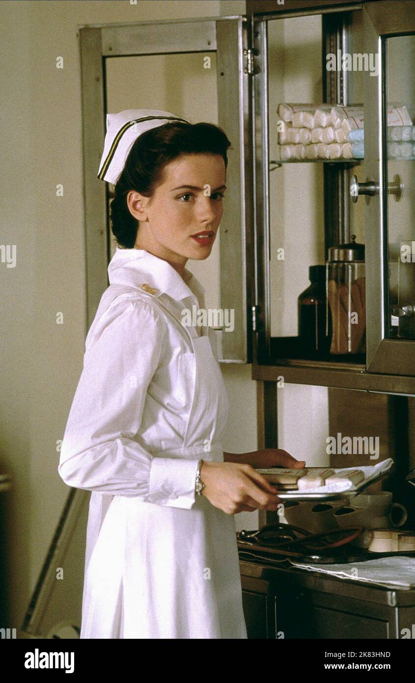 Kate Beckinsale Film: Pearl Harbor (USA 2001) Charaktere: Krankenschwester  LT. Evelyn Johnson Regie: Michael Bay 21 May 2001 **WARNUNG** Dieses Foto  ist nur für redaktionelle Zwecke bestimmt und unterliegt dem Copyright von