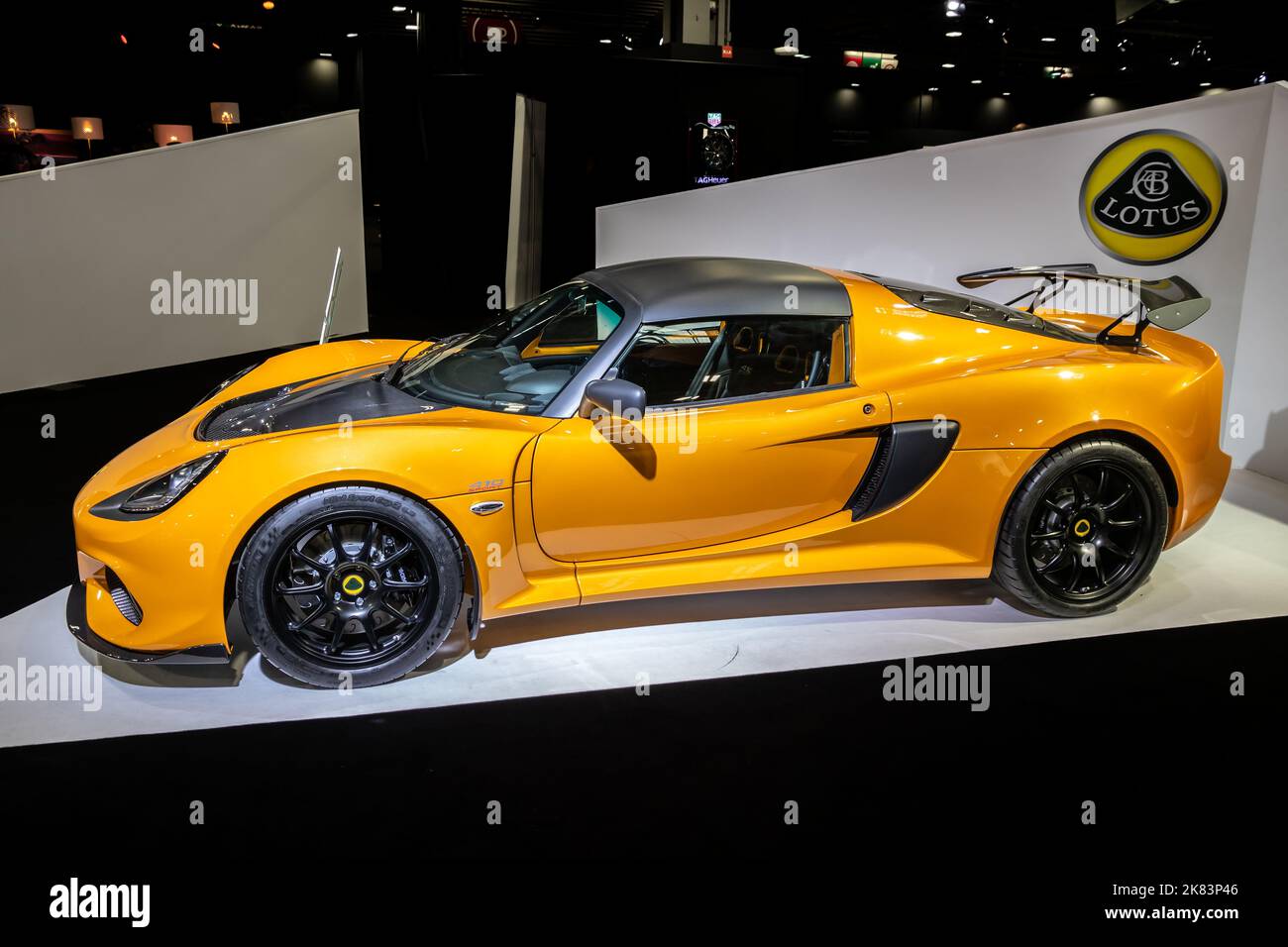 Der Sportwagen Lotus Elise Sport 220 wurde auf dem Pariser Automobilsalon präsentiert. Paris, Frankreich - 2. Oktober 2018. Stockfoto