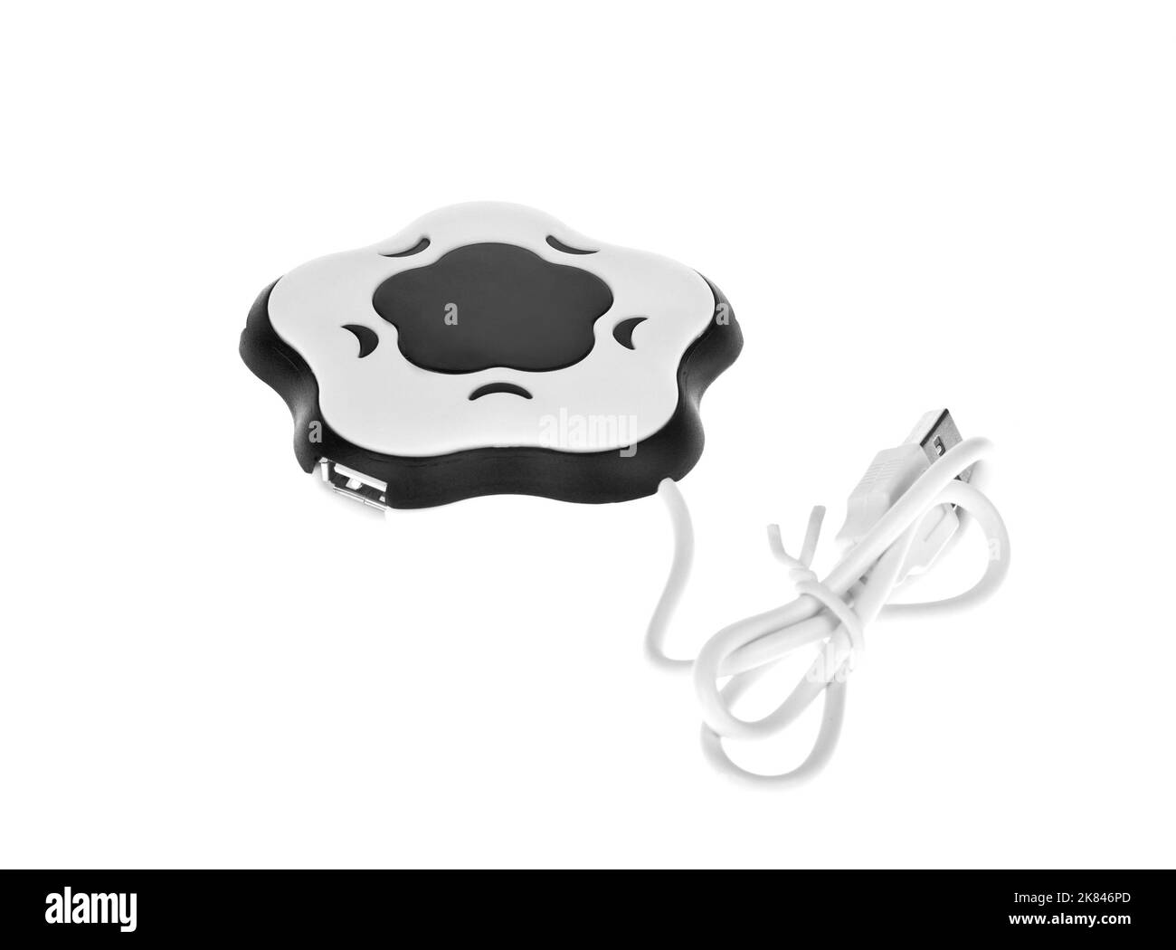 Angeschlossener usb-Hub mit blauem Licht, isoliert weiß Stockfoto