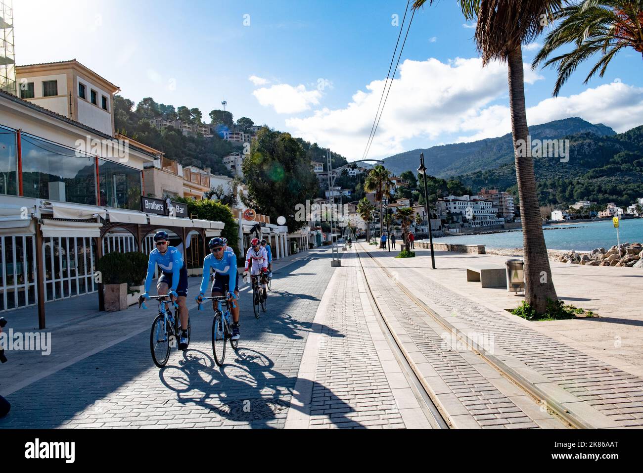 Der Start des Rennens in Port de Soller, Mallorca. Stockfoto