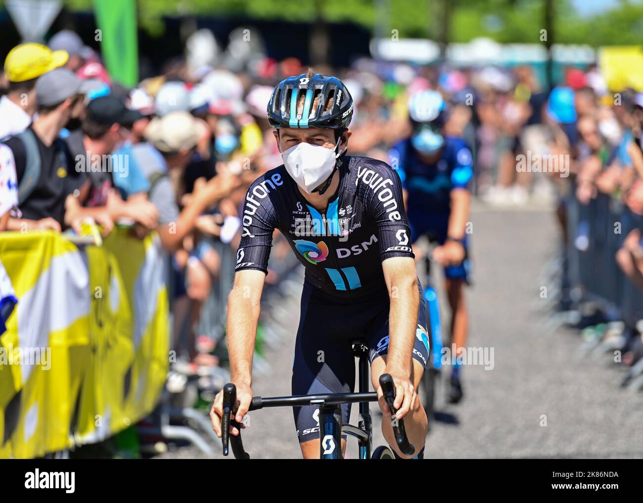 Team DSM Rider Chris HAMILTON beim Start der Tour De France, Etappe 14, Frankreich, 16.. Juli 2022, Credit:Pete Goding/Goding Images/PA Images Stockfoto