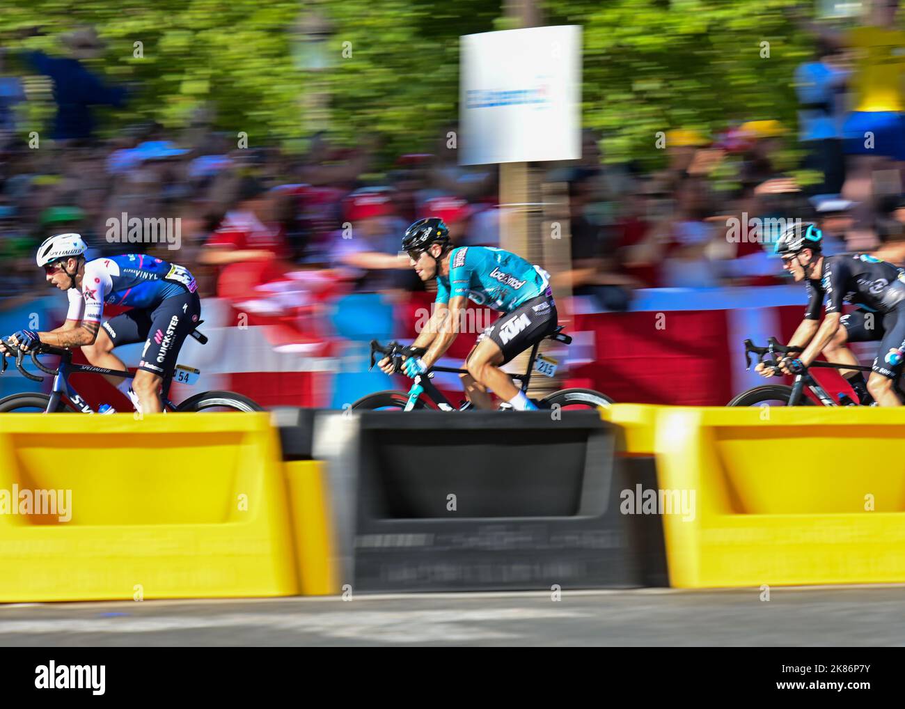 Mattia CATTANEO, Quick-Step Alpha Vinyl Team in Aktion während der Etappe 21 der Tour De France, Lacapelle-Marival nach Rocamadour, am Samstag, 24.. Juli 2022 Credit: Pete Goding/Godingimages/PA Images Stockfoto