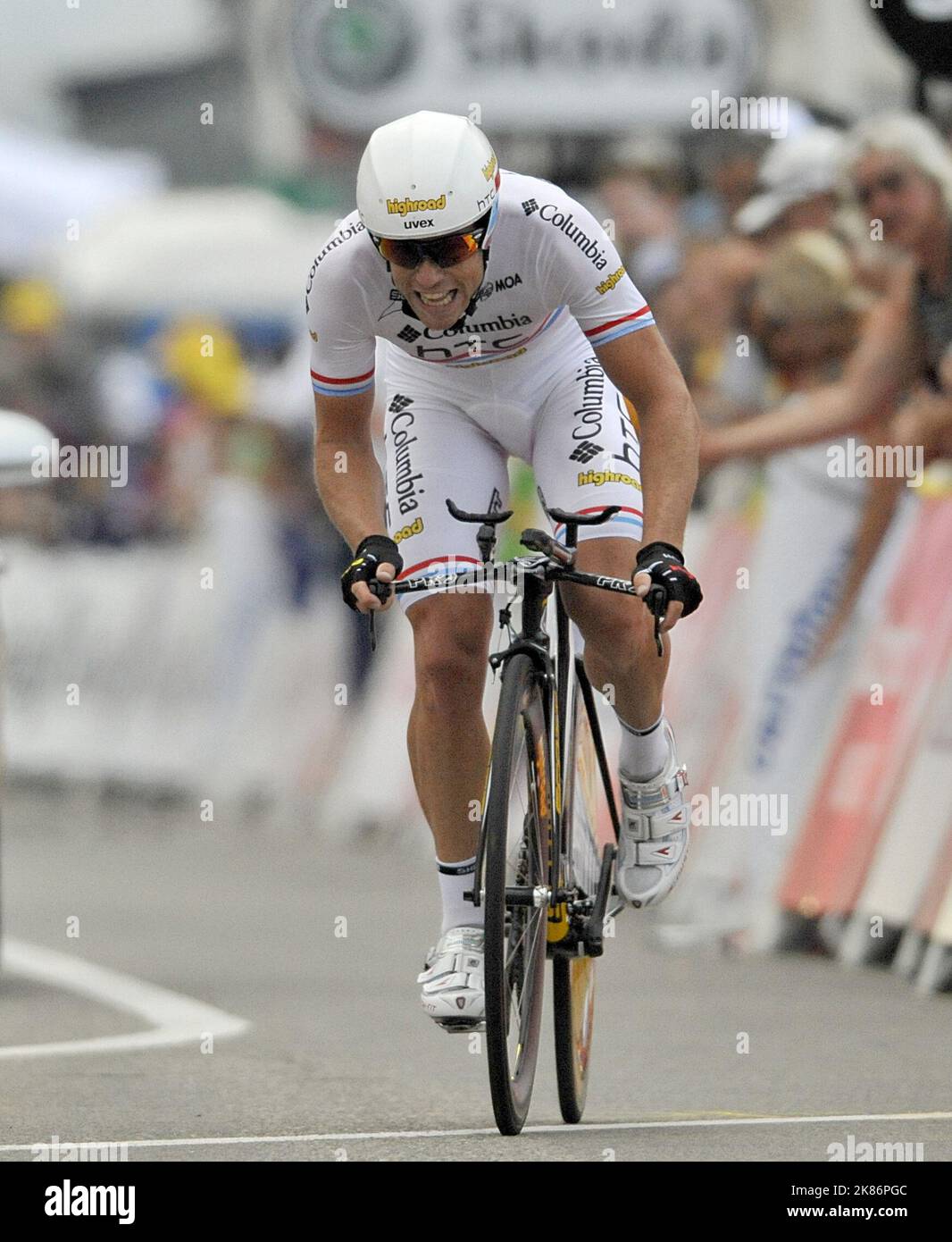 Kim Kirchen vom Team Columbia tritt bei den Einzelzeitfahren während der Tour de France in Monaco an. Stockfoto