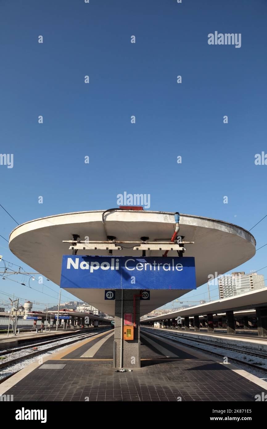 Napoli Centrale / Naples Hauptbahnhof, Italien. Stockfoto