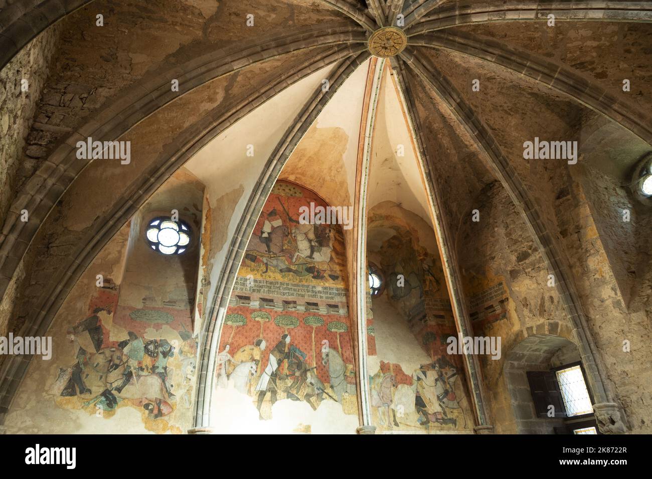 Schloss von Saint Floret, Fresken aus dem 14.. Jahrhundert, die die Geschichte von Tristan und Iseult, Puy de Dome, Auvergne Rhone Alpes, Frankreich darstellen. Europa Stockfoto