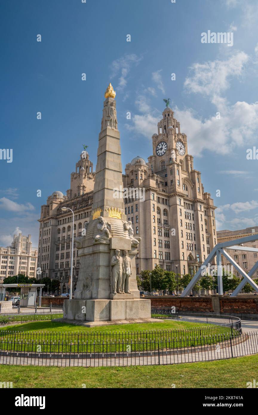 Titanic Memorial Statue, Pier Head, Liverpool, Merseyside, England, Vereinigtes Königreich, Europa Stockfoto